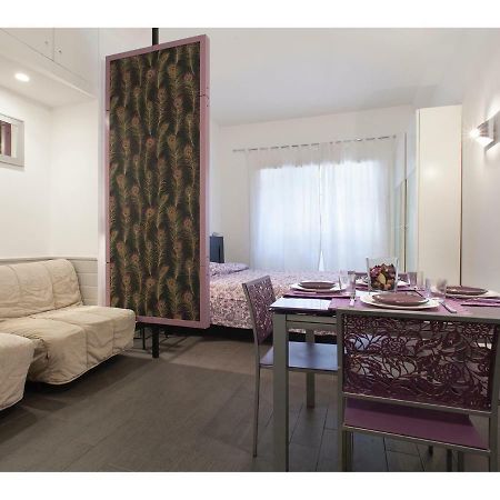My Purple Apartment In The Center Of Rome Exterior photo