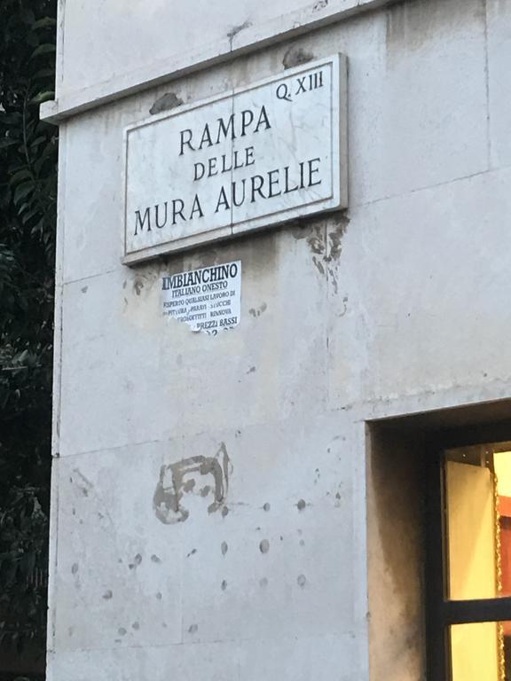 My Purple Apartment In The Center Of Rome Exterior photo